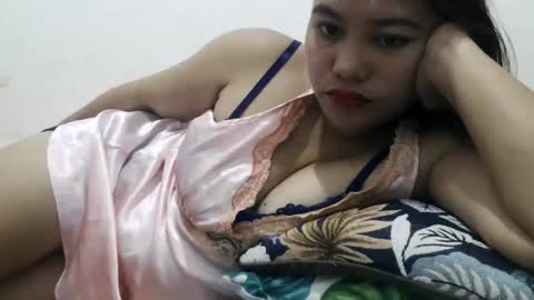 heavenlyeyes69 online show from January 7, 9:51 pm