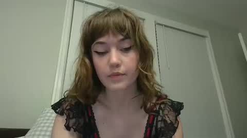 heavenlysiren online show from April 10, 3:01 am