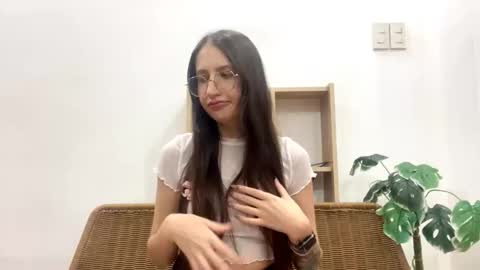 Kira online show from March 18, 7:19 pm