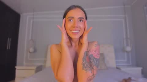 Helen  online show from July 29, 1:44 pm