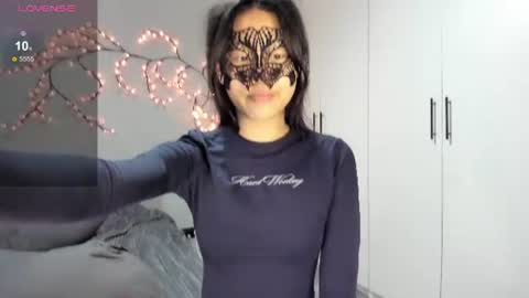 Hi I am Helen online show from July 9, 2:14 am