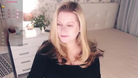 Snapshot of helenbonham chatting on March 3, 6:53 pm Helena Bonham online show from March 3, 6:53 pm