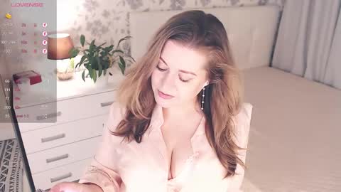 Snapshot of helenbonham chatting on October 8, 3:16 pm Helena Bonham online show from October 8, 3:16 pm