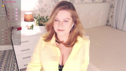 Snapshot of helenbonham chatting on October 16, 4:09 pm Helena Bonham online show from October 16, 4:09 pm