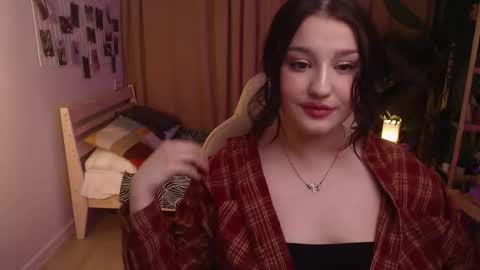 helenn_hunt online show from March 20, 2:33 pm