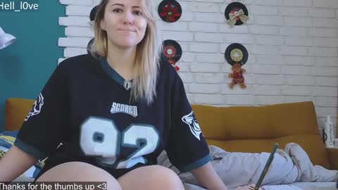 Snapshot of hell_l0ve chatting on February 3, 6:02 am Anastasiia online show from February 3, 6:02 am