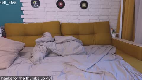Snapshot of hell_l0ve chatting on December 5, 3:15 am Anastasiia online show from December 5, 3:15 am