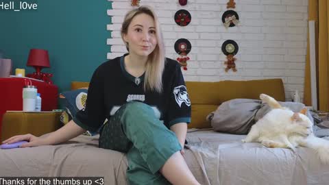 Snapshot of hell_l0ve chatting on January 20, 4:10 am Anastasiia online show from January 20, 4:10 am