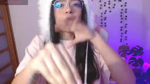 hellokitty_valery1 online show from July 25, 5:36 am
