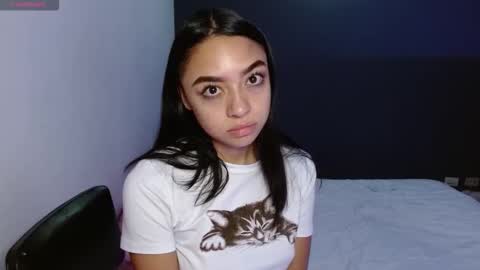 Snapshot of hellokitty_valery1 chatting on September 24, 1:48 am hellokitty_valery1 online show from September 24, 1:48 am