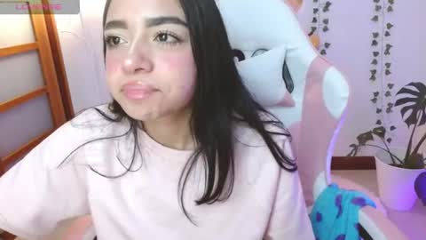 hellokitty_valery1 online show from June 22, 3:25 am
