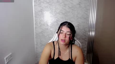helloo_kityy25 online show from March 19, 2:27 am