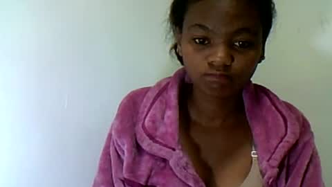 herisse01 online show from July 11, 1:55 pm