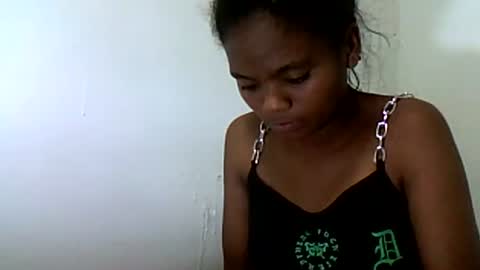 herisse01 online show from August 1, 5:53 am