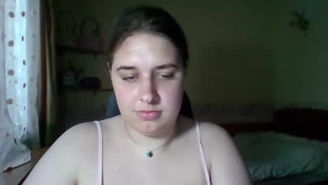 hess_luna_ online show from July 22, 9:21 am