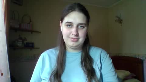 hess_luna_ online show from October 30, 10:38 am