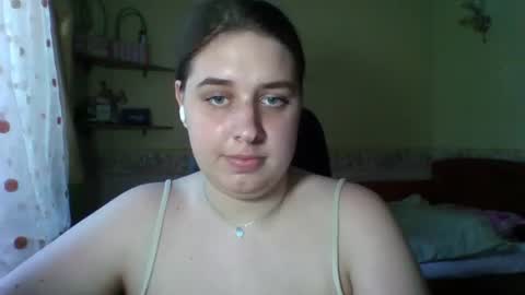hess_luna_ online show from July 1, 10:26 am