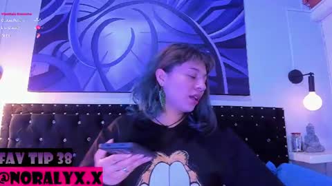 Noraly  online show from July 28, 4:10 am