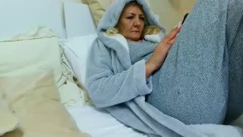 Heyheygrey online show from November 29, 12:14 am