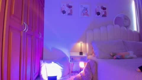 Martina Ricci Show schedule Monday to Friday 8am colombia time I work some weekends  online show from February 9, 3:36 pm