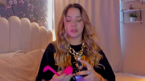 Martina Ricci Show schedule Monday to Friday 8am colombia time I work some weekends  online show from June 24, 2:49 pm