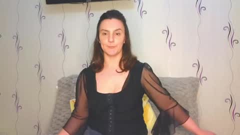Heyy baddie online show from April 19, 6:10 pm