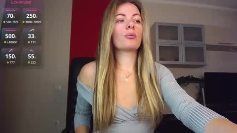 Lina online show from November 21, 9:22 am