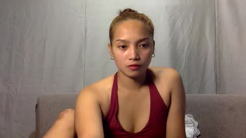 hi_there99 online show from November 7, 10:21 am