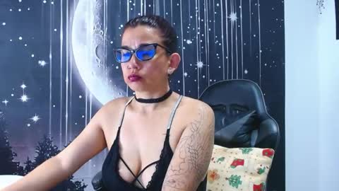 hikaryfire online show from May 1, 9:07 pm