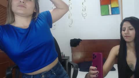 Snapshot of hilari18 chatting on December 18, 3:04 am hilaril18 online show from December 18, 3:04 am