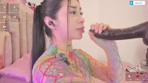 LUNA new account  FOLLOW ME online show from June 24, 7:46 pm