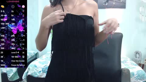 Snapshot of hilaryclowerx chatting on January 11, 3:13 am H I L A R Y online show from January 11, 3:13 am