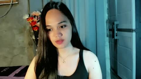 hilarymolly online show from June 23, 6:39 pm