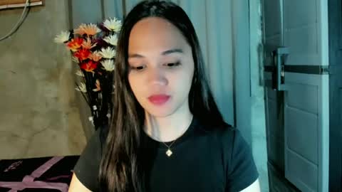 hilarymolly online show from June 21, 7:40 pm