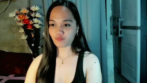 hilarymolly online show from July 4, 3:24 am
