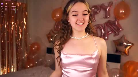 Snapshot of hip_hop_baby chatting on March 6, 6:59 pm Leya Day Mary Night PvT Open online show from March 6, 6:59 pm