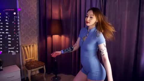 Snapshot of hip_hop_baby chatting on February 16, 6:54 am Leya Day Mary Night PvT Open online show from February 16, 6:54 am