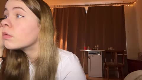 I am Amy ntmu Lets hit 10 Thumbs Up together online show from January 12, 11:48 am