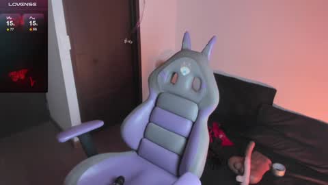 Hitomi Arata online show from January 15, 3:07 pm