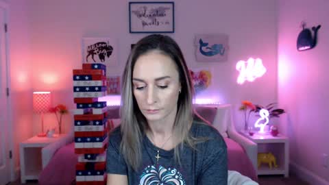 Holi Hurricane online show from November 17, 5:30 am