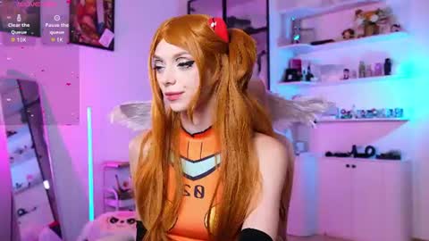 Holli online show from August 7, 10:17 pm