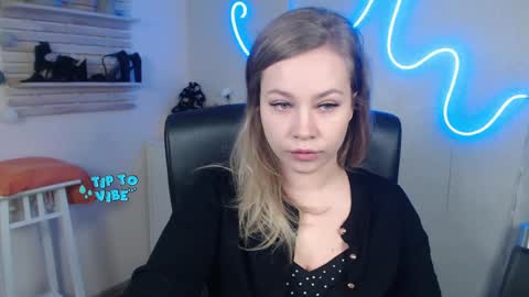 Holly online show from December 30, 6:31 am