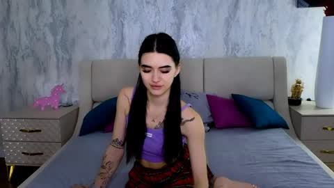 Holly online show from May 1, 12:14 am