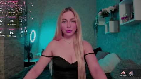 holly_molly8 online show from November 11, 11:24 pm
