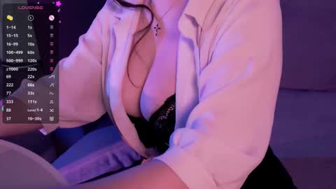 Molly online show from November 21, 6:48 am