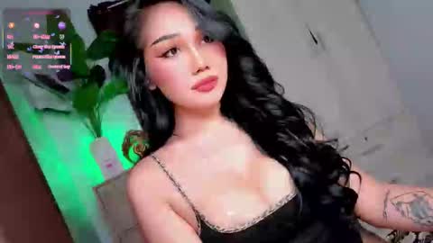 Hi Im Precious online show from May 11, 1:24 pm