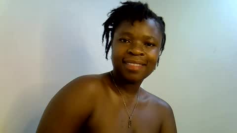 holy_ebony online show from June 18, 6:59 am