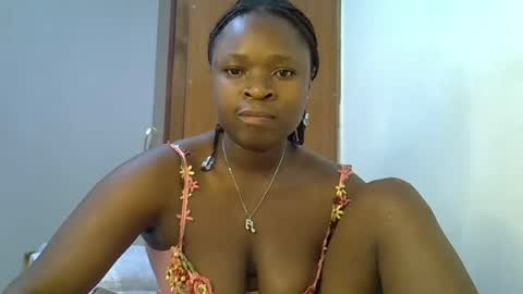 holy_ebony online show from July 28, 7:39 pm