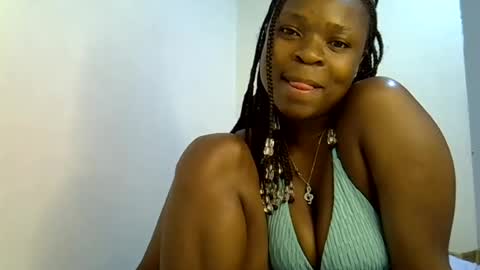 holy_ebony online show from July 16, 8:46 pm