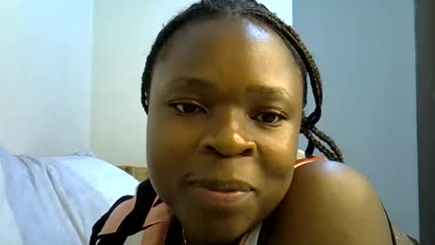 holy_ebony online show from July 18, 11:29 pm